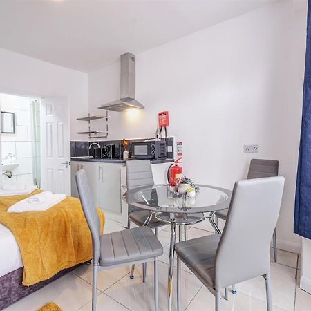 Fernbank Rooms Sudbury Hill, Harrow, Self-Contained Studios With En-Suite Harrow on the Hill Εξωτερικό φωτογραφία