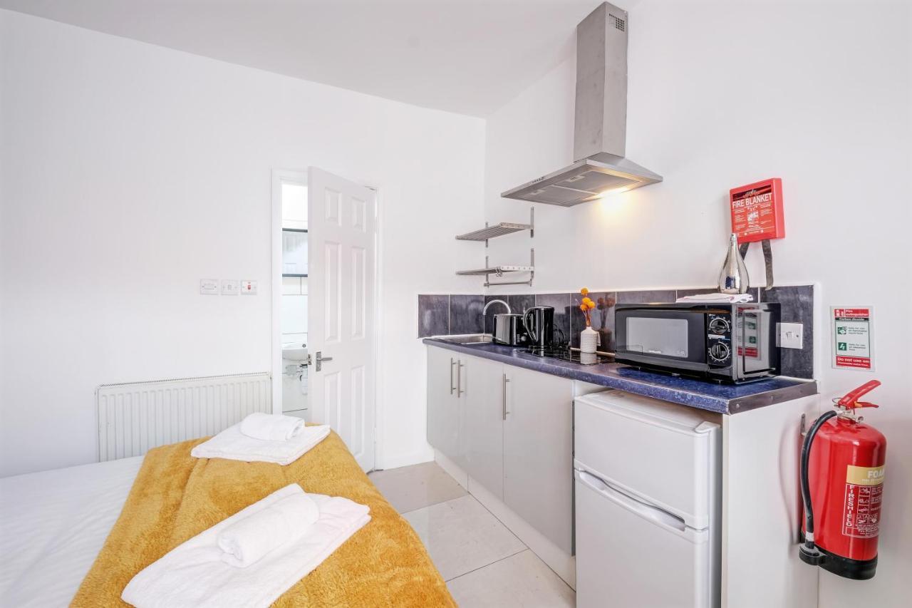 Fernbank Rooms Sudbury Hill, Harrow, Self-Contained Studios With En-Suite Harrow on the Hill Εξωτερικό φωτογραφία