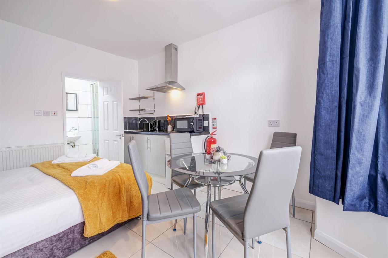 Fernbank Rooms Sudbury Hill, Harrow, Self-Contained Studios With En-Suite Harrow on the Hill Εξωτερικό φωτογραφία