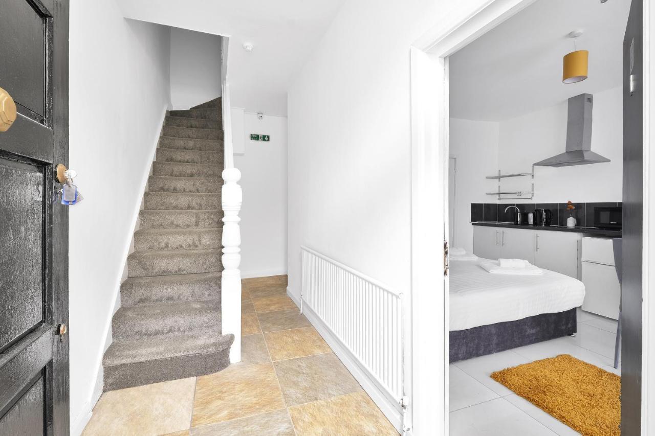 Fernbank Rooms Sudbury Hill, Harrow, Self-Contained Studios With En-Suite Harrow on the Hill Εξωτερικό φωτογραφία