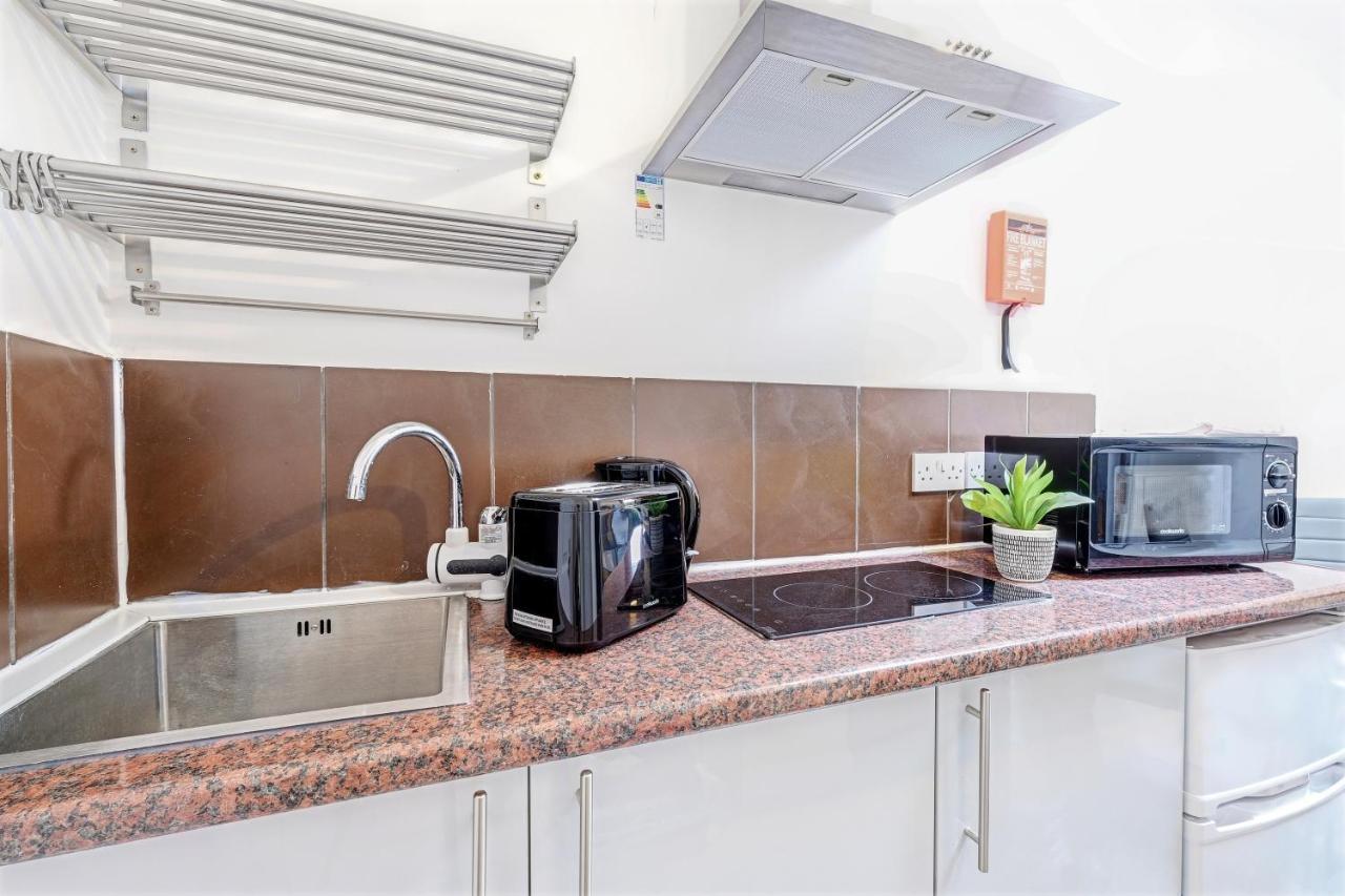 Fernbank Rooms Sudbury Hill, Harrow, Self-Contained Studios With En-Suite Harrow on the Hill Εξωτερικό φωτογραφία