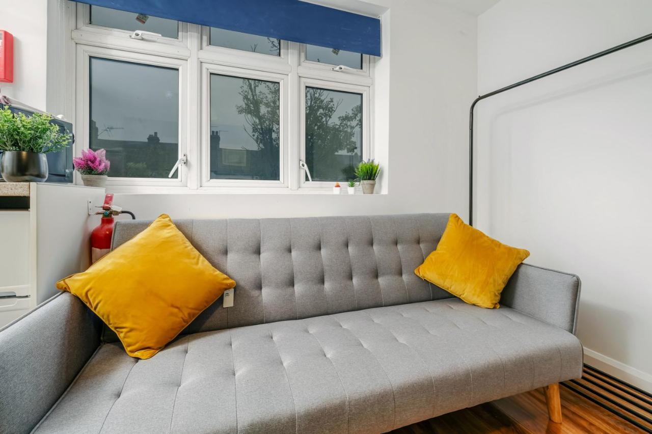 Fernbank Rooms Sudbury Hill, Harrow, Self-Contained Studios With En-Suite Harrow on the Hill Εξωτερικό φωτογραφία